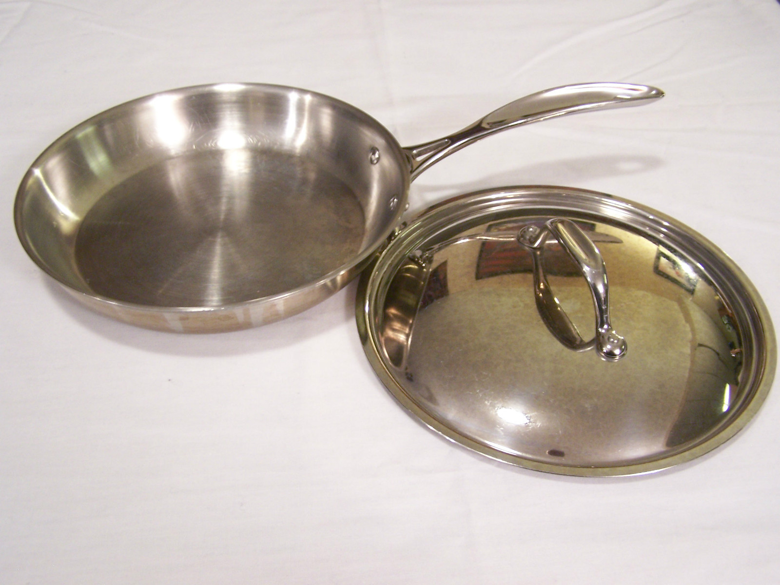 Member’s Mark Tri-Ply Stainless Steel 9.5” Fry Pan with Lid 2000 Series