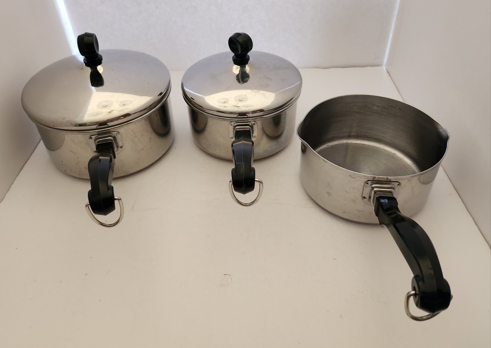 Farberware Aluminum Clad Stainless Cookware: 1 1/2qt & Lid 2- 1qt Pots 1 Lid