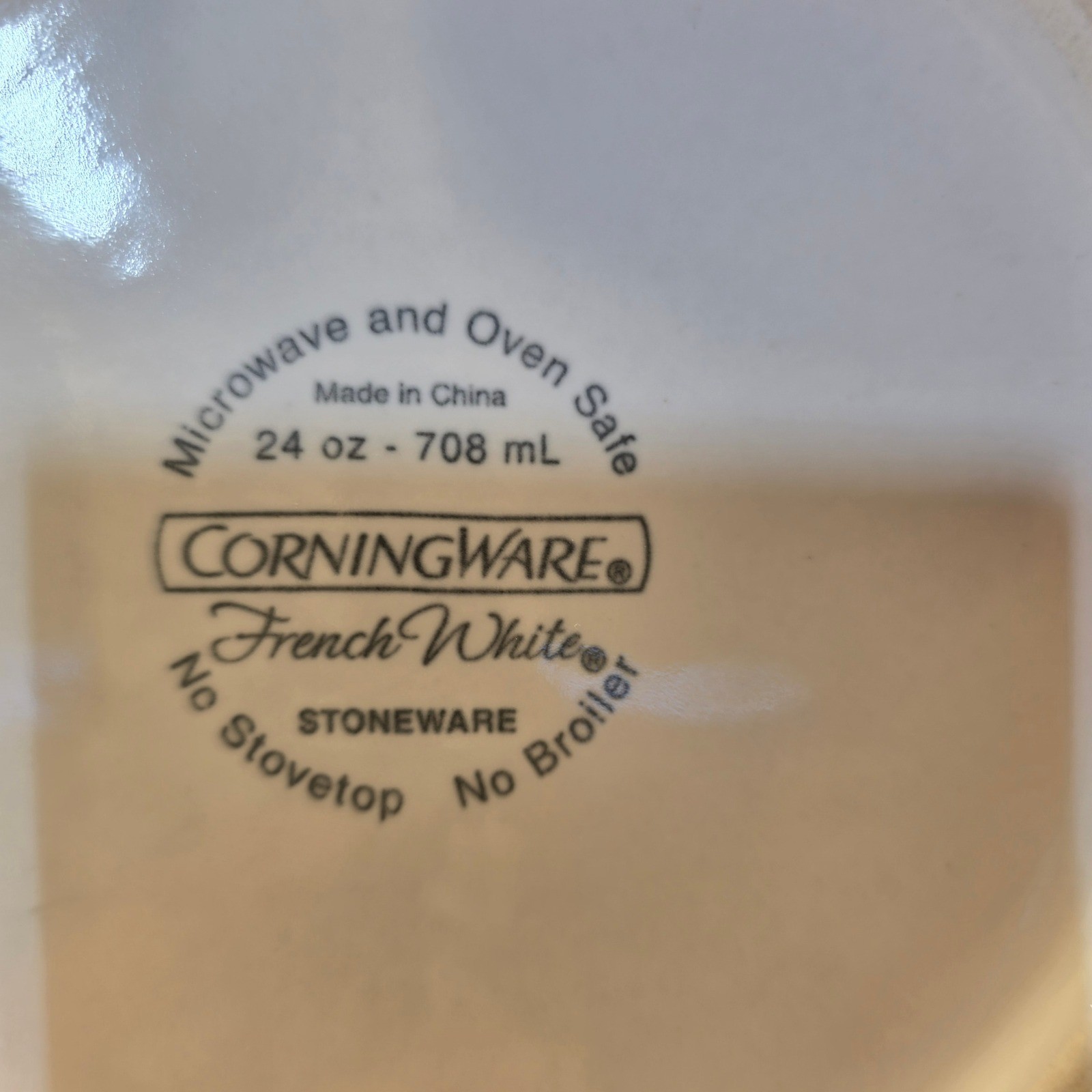 CorningWare French White Stoneware Bowl Set 16oz 24oz with Vented Lids 2pc
