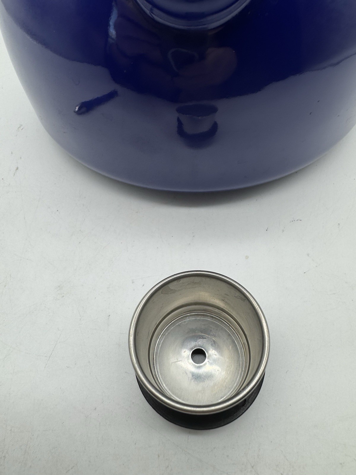 ONEIDA Tea Kettle Aegean Sea Blue Porcelain Enamel Whistling Tea Kettle