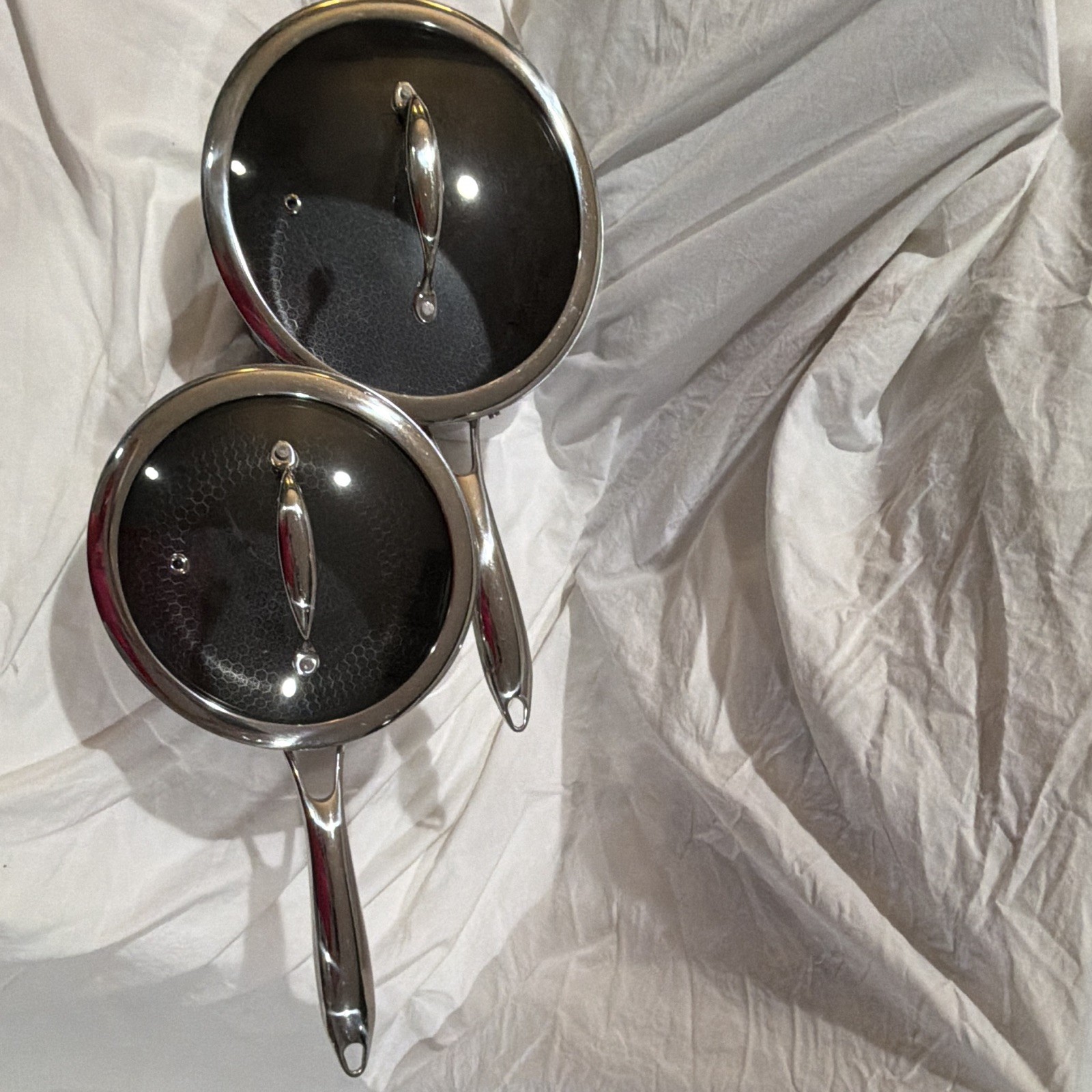 Hexclad Hybrid Nonstick 2 QT Quart Saucepan Pot 7″ Glass Lid Cookware