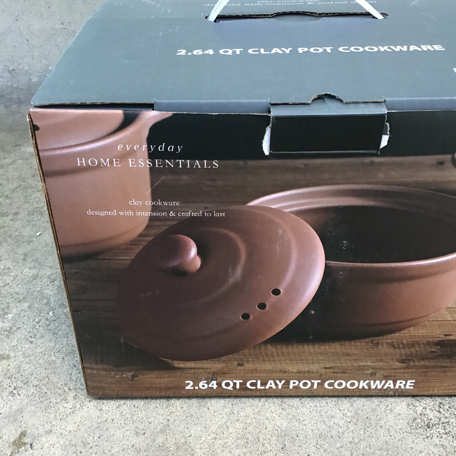 Home Essentials 2.64 QT Brown Clay Pot Cookware For Gas Wood Oven Stoves
