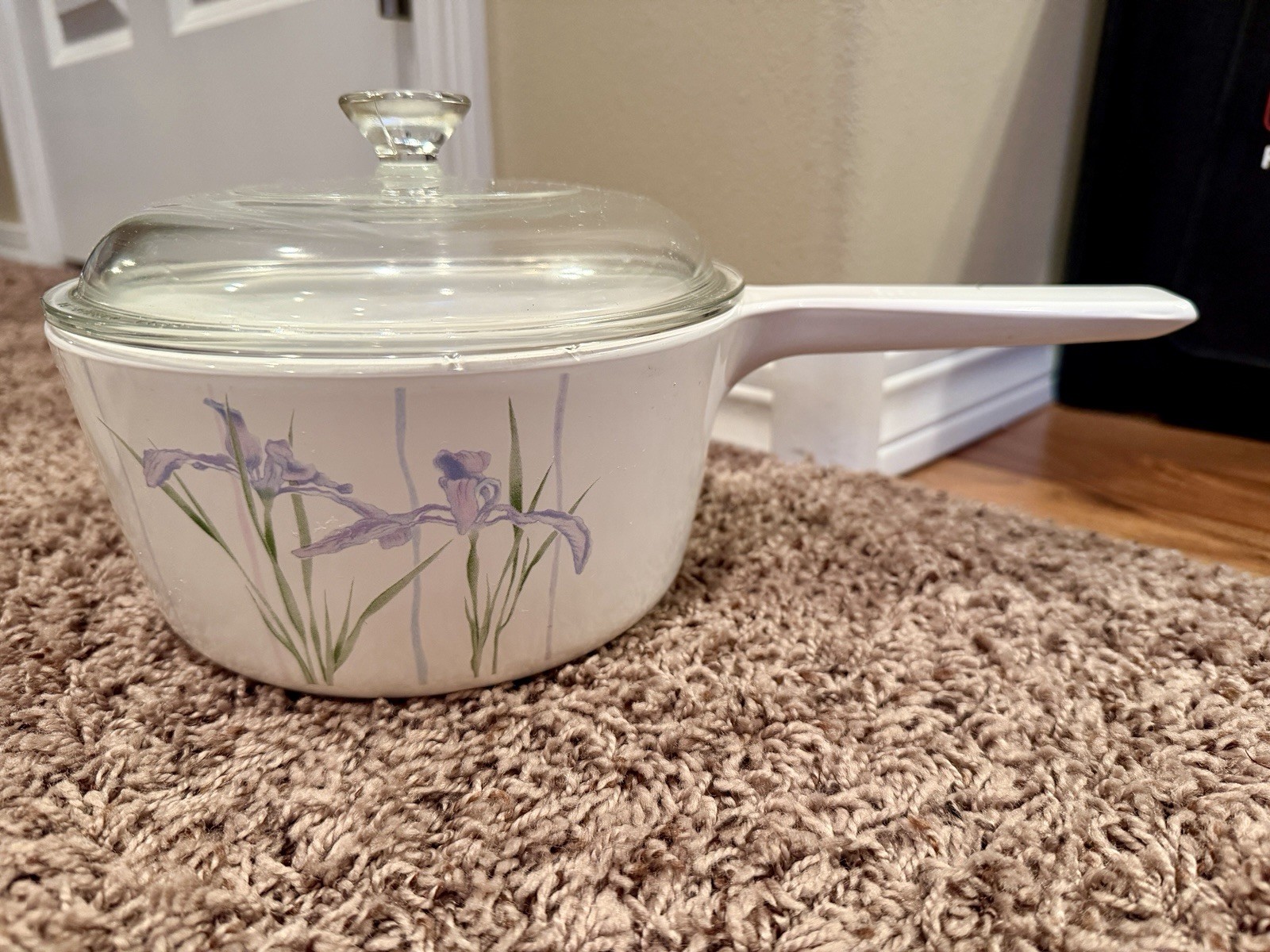 Corning Ware Saucepan With Glass Lid Shadow Iris Floral Design Cookware 1.5 qt