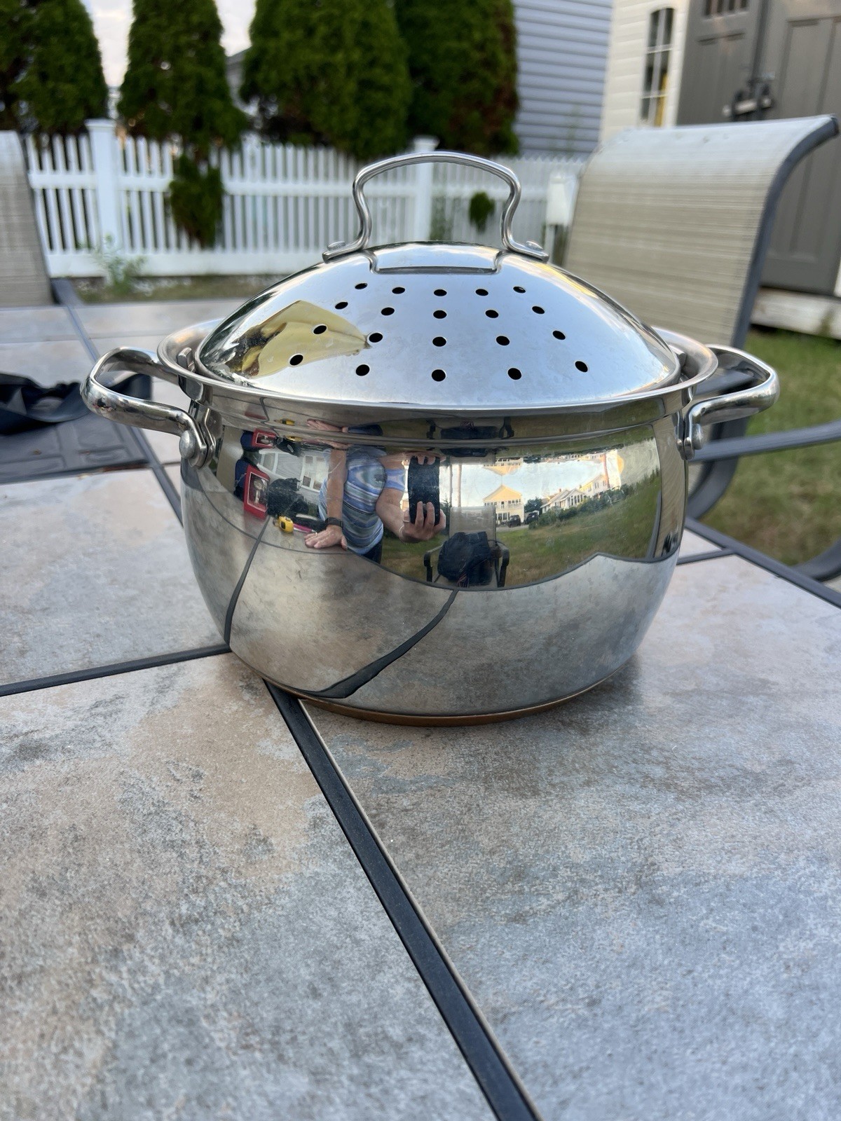 Belgique 6 Qt Stainless Steel Stock Pot w/ Copper Bottom & Steamer Strainer