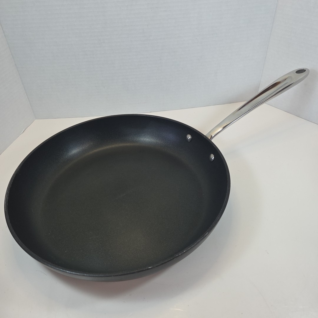 All-Clad Metalcrafters 12 inch / 30 cm Non Stick Frying Pan – No Lid – Pre-owned