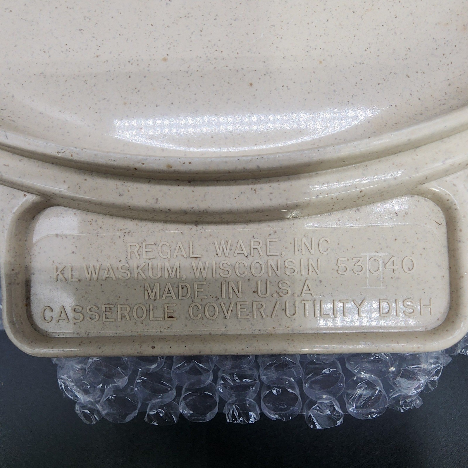Regal Ware 2L Tan Brown Casserole Dish Lid Vintage MCM Microwave Oven Safe USA