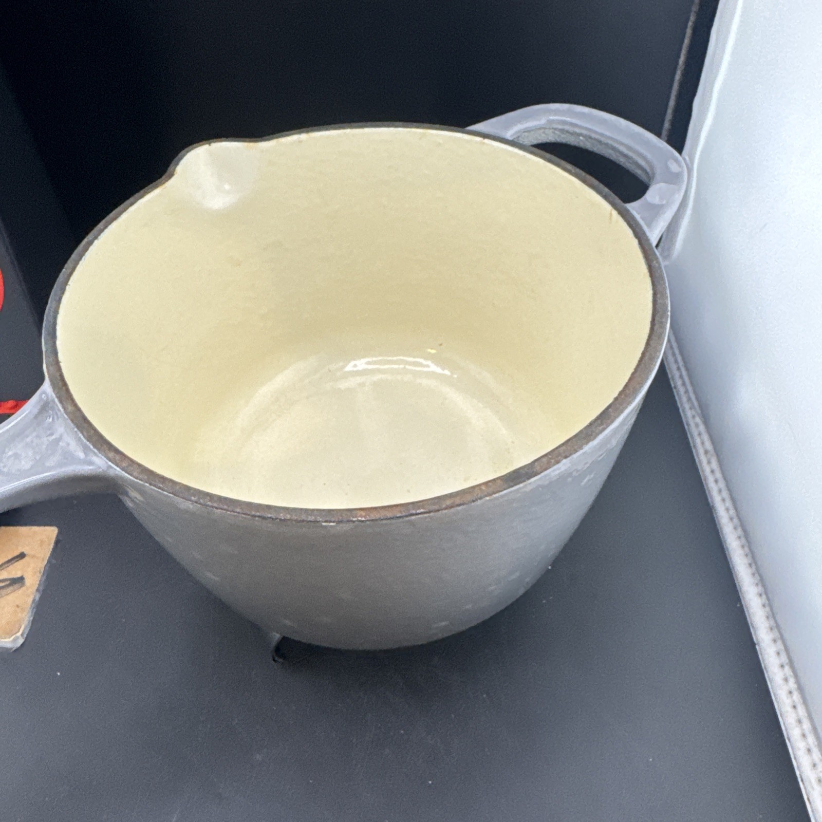 Crofton 1.75QT porcelain Pot