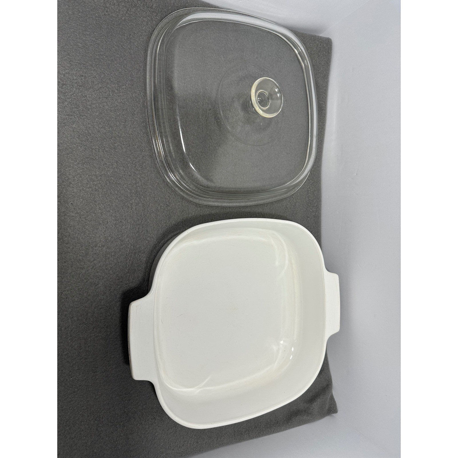 Vintage Corning Ware Spice O Life Le Romarin Casserole Dish with Glass Lid White