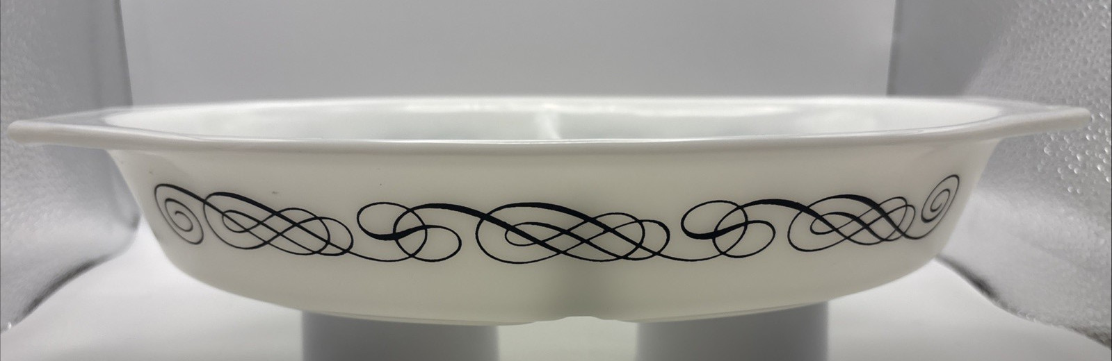VTG Pyrex Black Scroll 1960s Promotional Pattern Divided Dish 1 1/2 QT, NO LID