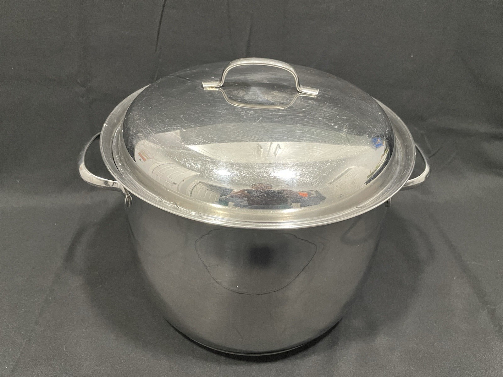 Vintage Belgique 8 Qt Stainless Steel Stock Pot w/Vented Lid ~Made in Belgium~