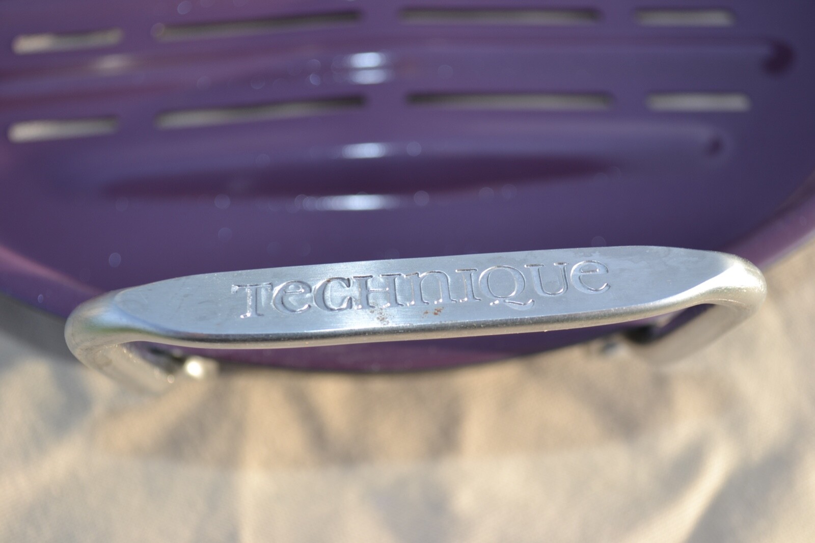 Technique 12″ Round BBQ Pan with Ceramic Non Stick – Eggplant