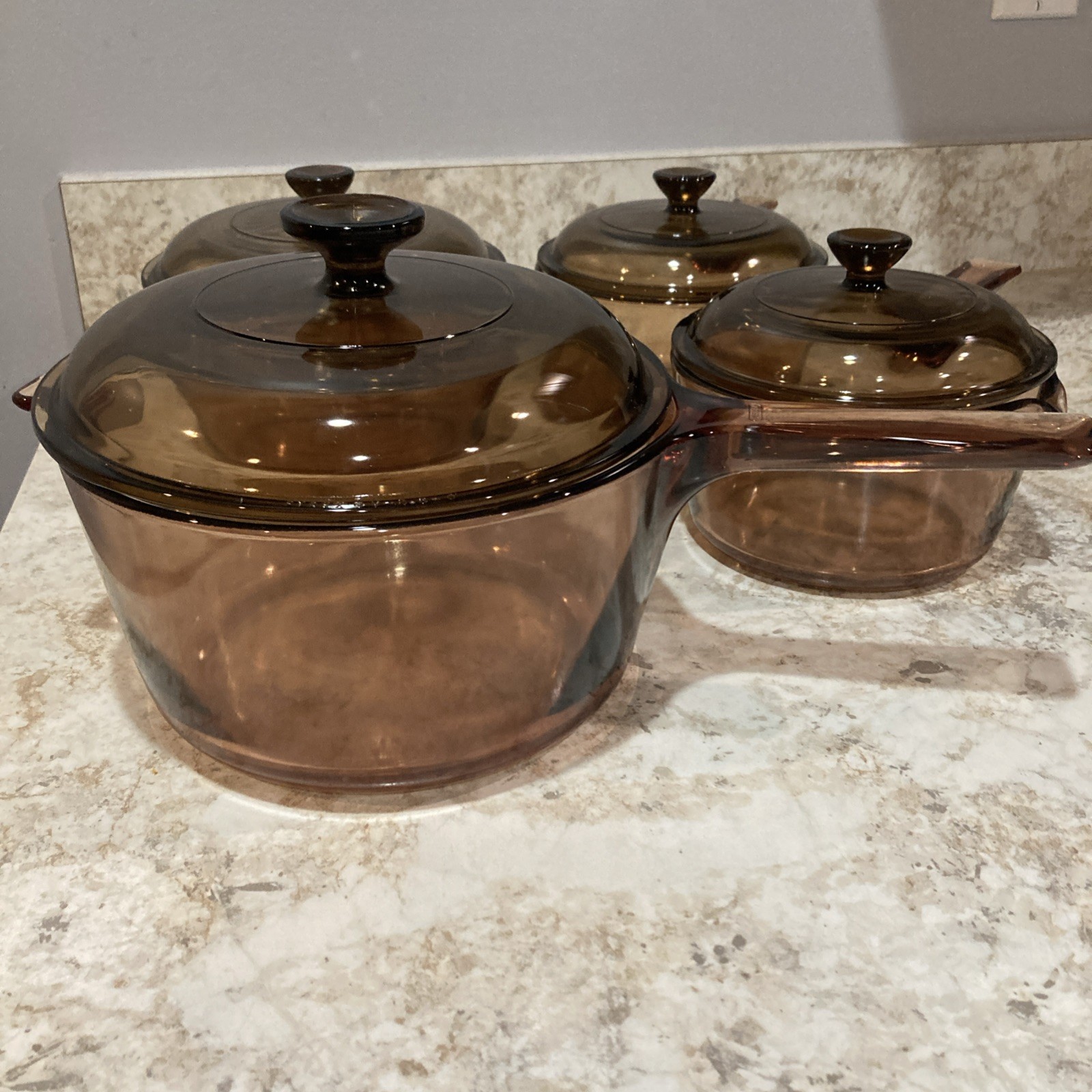Corning Visions Amber Saucepans 8 PC Set 2.5L, 1.5L, 1L, 1L with Pyrex Lids VTG