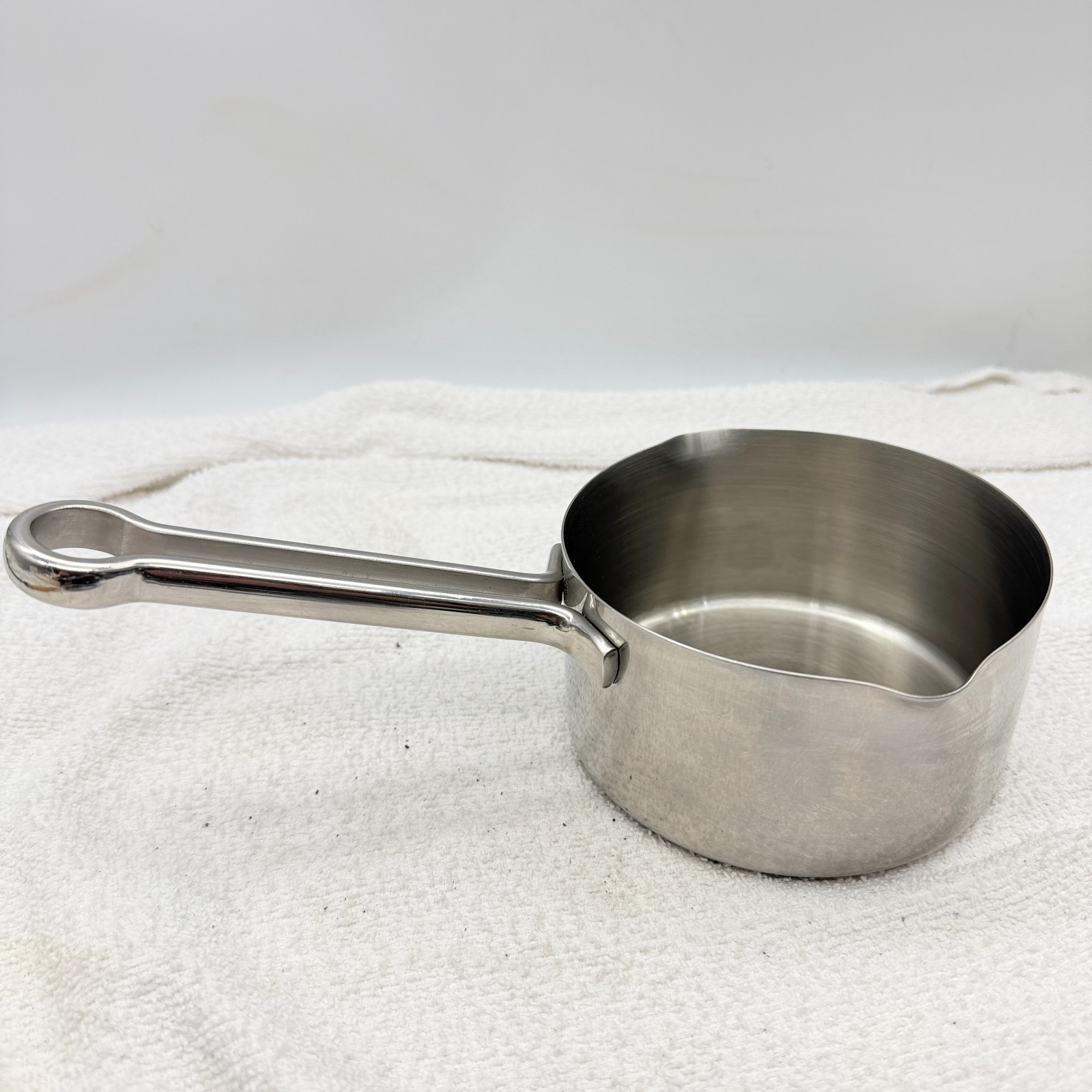 Revere Ware ProLine 6744 1/2-Quart Double-Pour Saucepan – 18/10 Stainless Steel