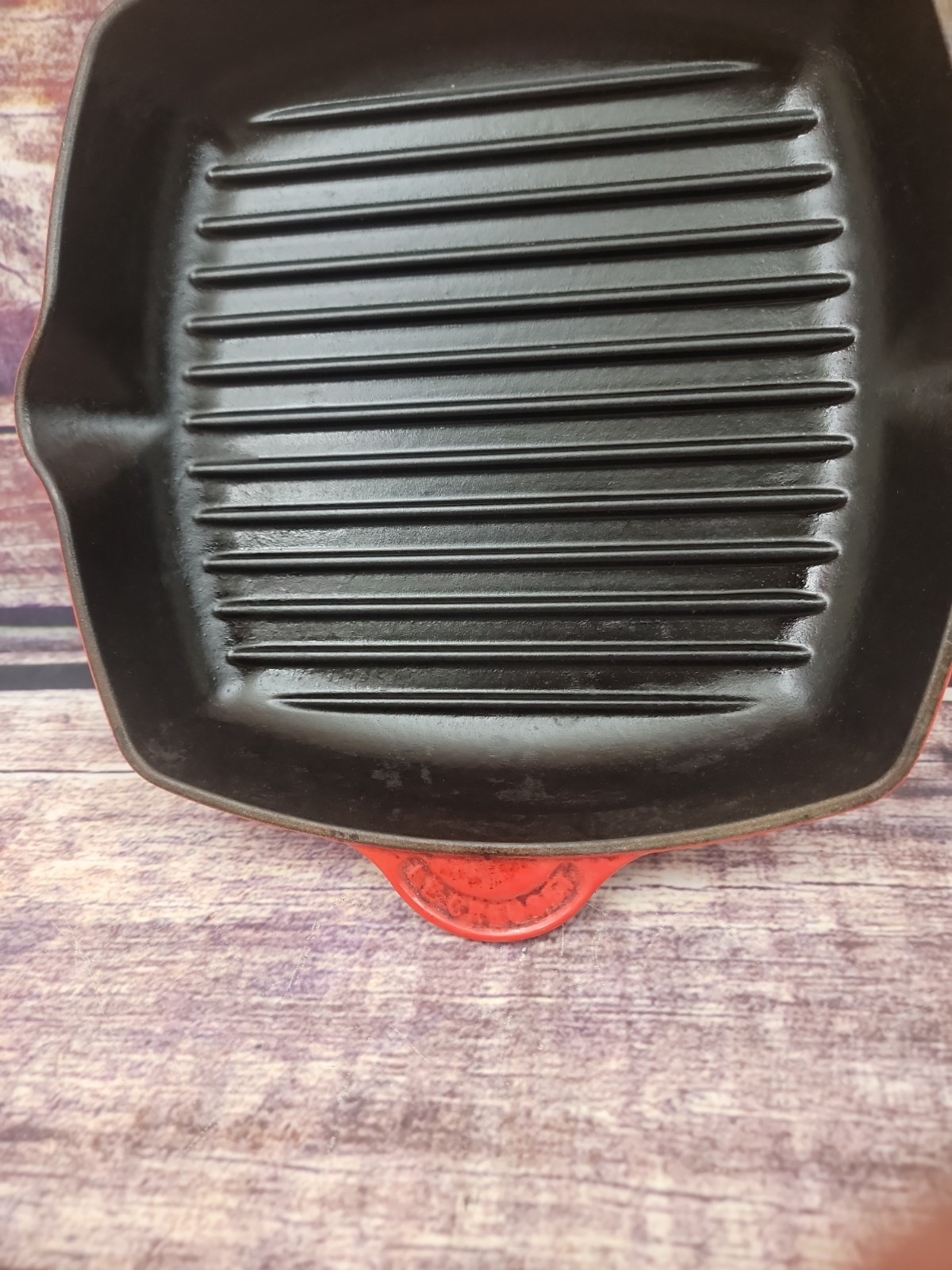 Le Creuset Signature Cast Iron Square Skillet Grill Pan 26cm – Cerise Red