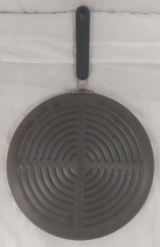 MADE IN HONG KONG FRY PAN, 12″ GRILL, SKILLET, HARD ANODIZED RIBBED.