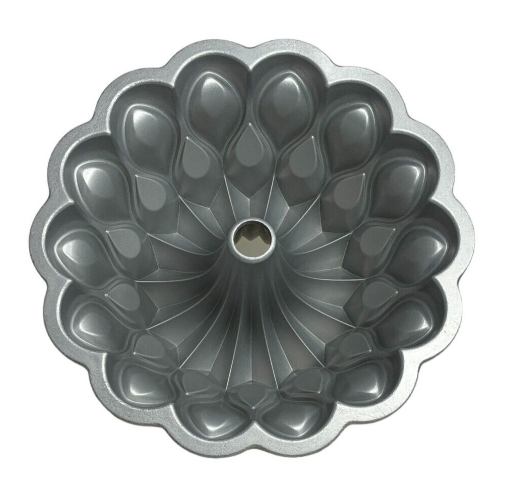 Nordic Ware Crown Bundt Pan 10 Cups Gold and Silver Color