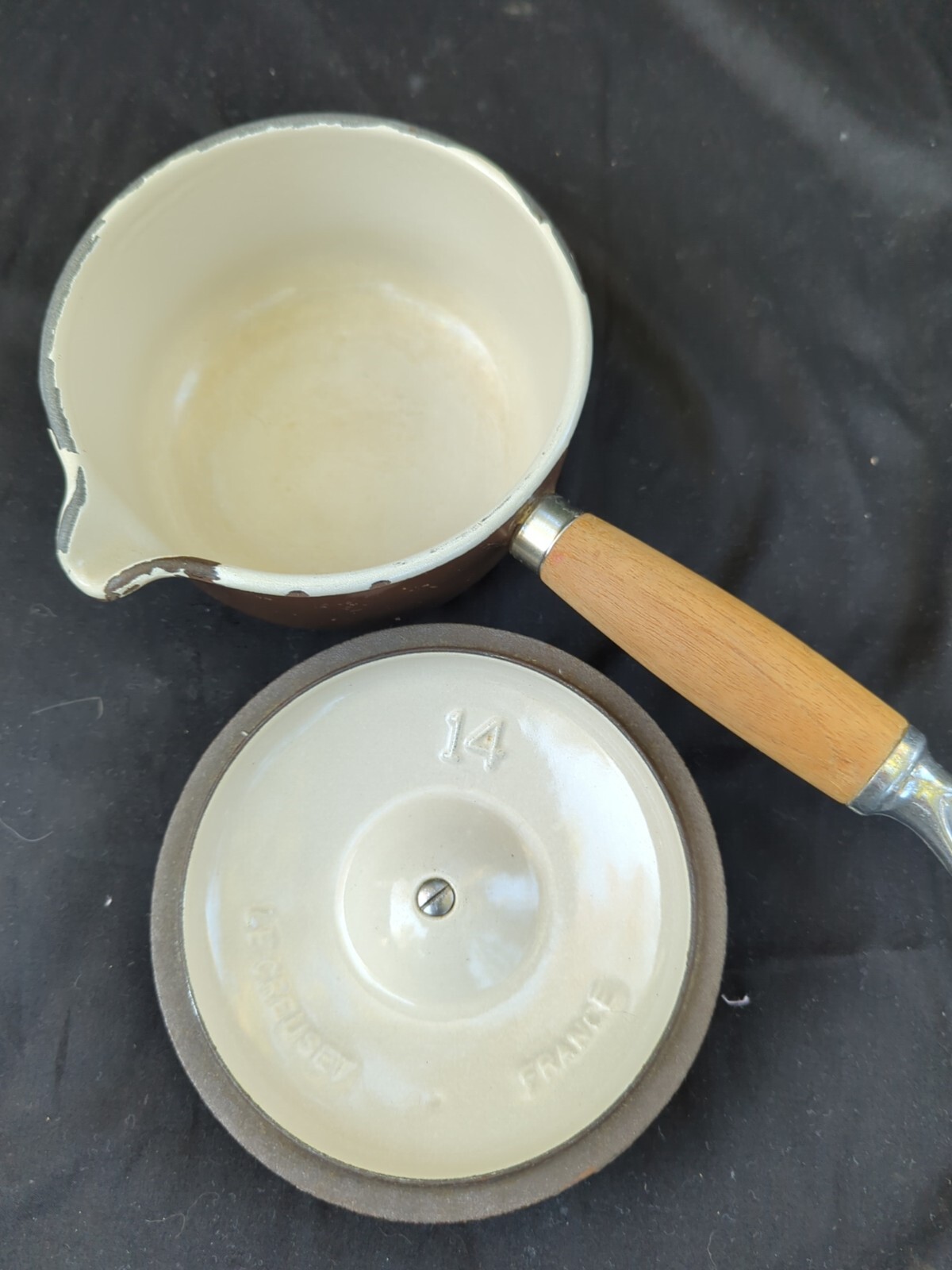 Vintage Le Creuset Enameled Cast Iron #14 Sauce Pan With Lid Wood Handle Brown