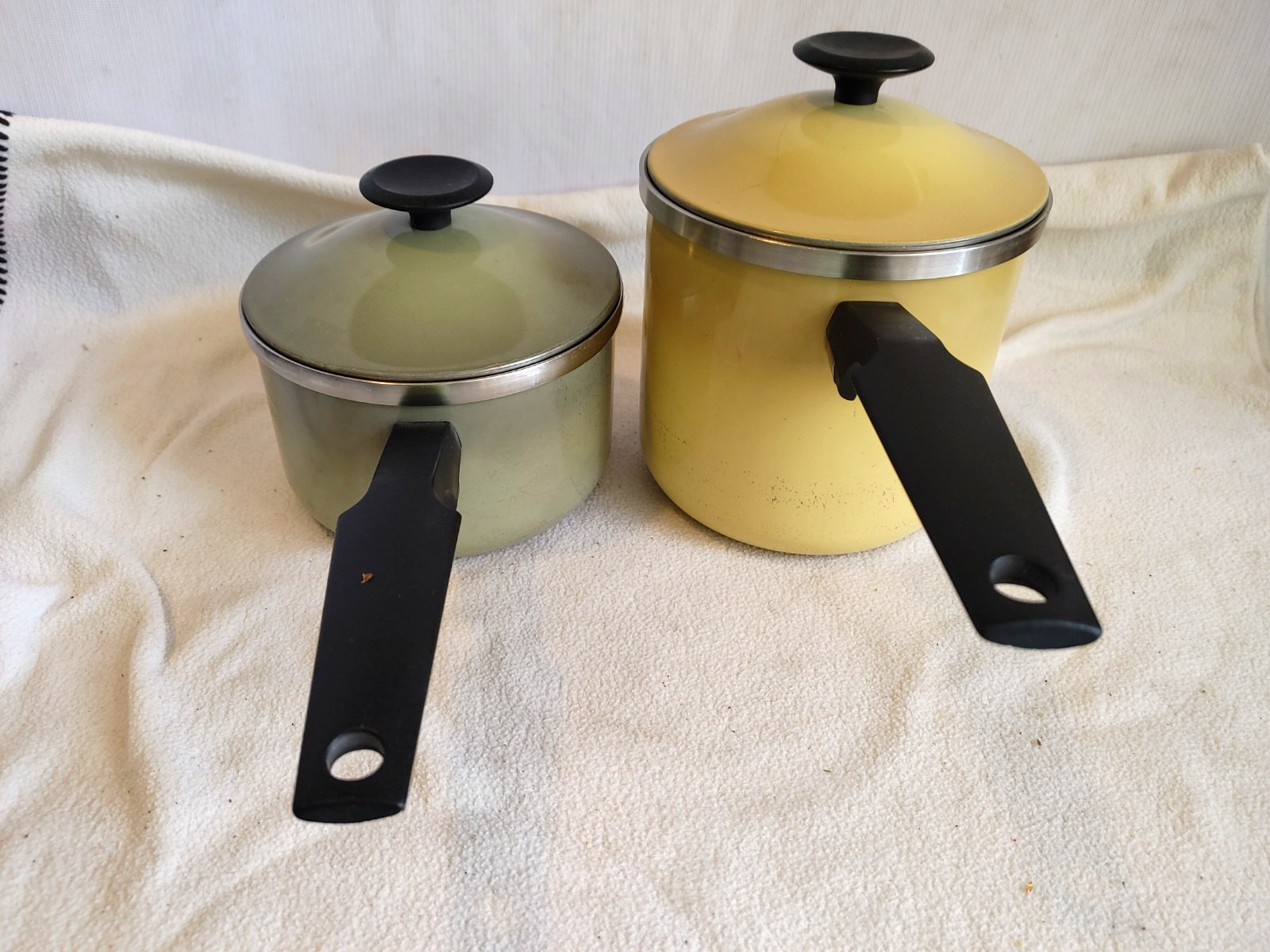 TOWNHOUSE BY WEST BEND ALUMINUM STAINLESS 1.5 & 2.5 QT SAUCE PANS GOLD GREEN USA