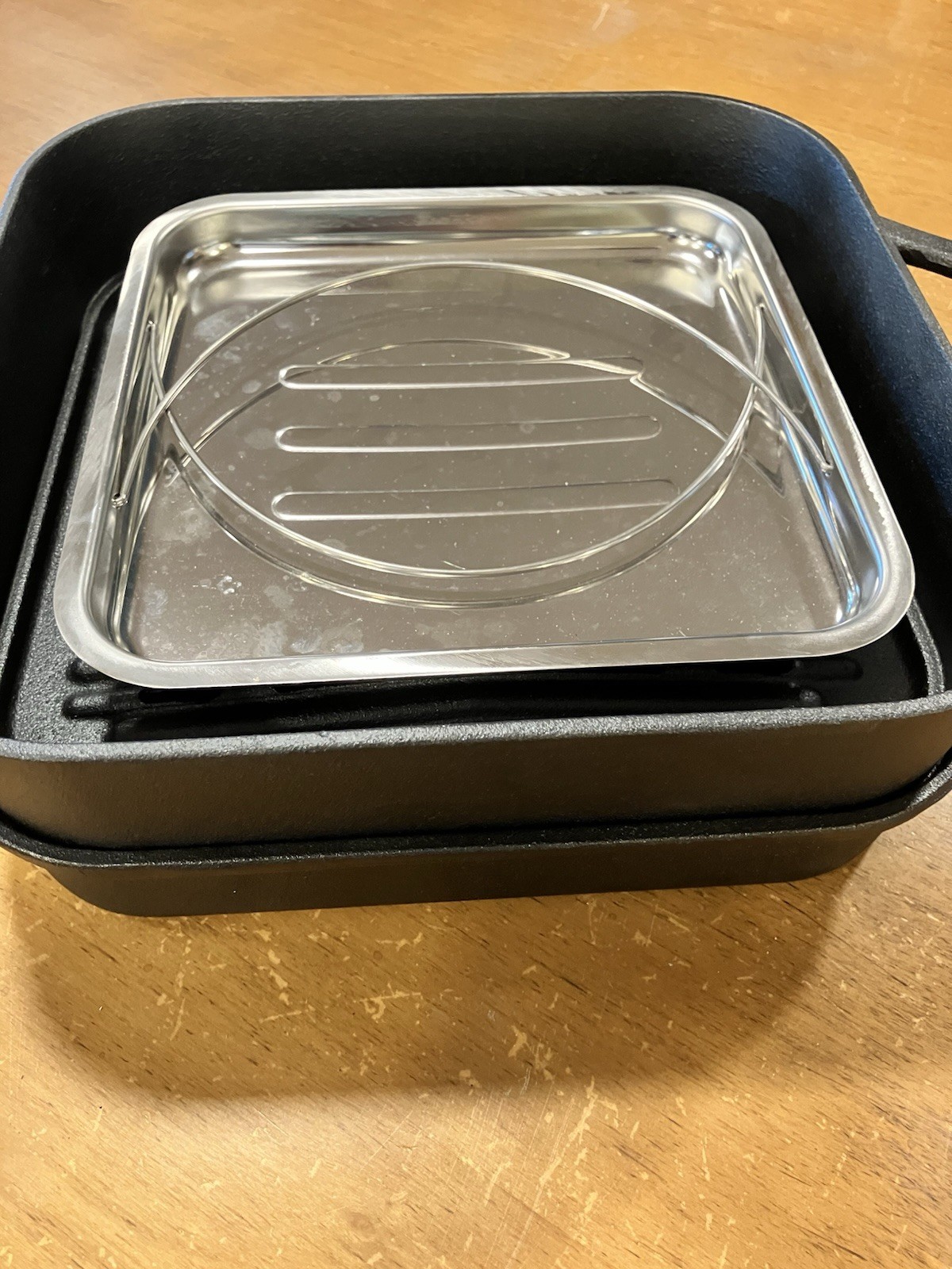 Double Layer Cast Iron Grill Pan with Stainless Steel Tray