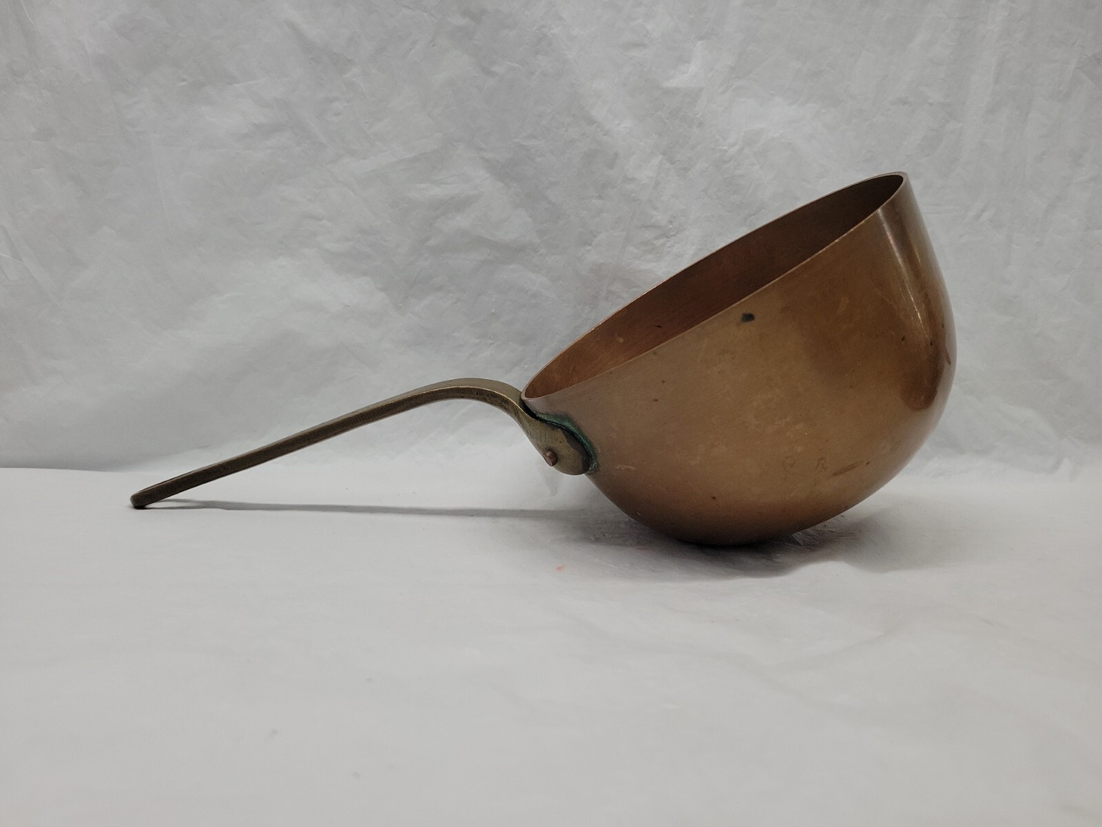 VINTAGE BAZAAR DE LA CUISINE NY/NY 6″ SOLID COPPER POT BRASS HANDLE W/LID #5365