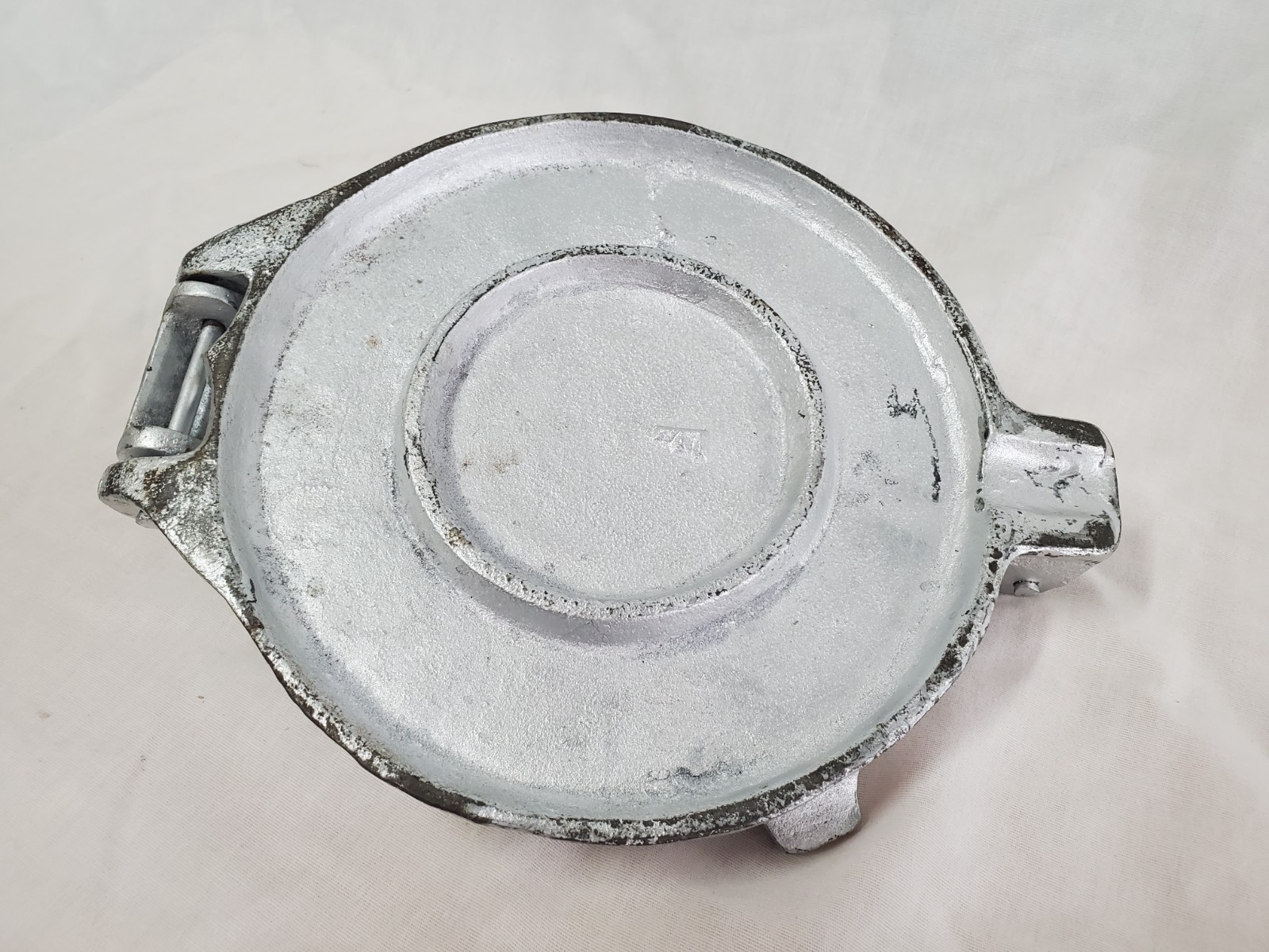 Vintage Nortena Tortilla Press 6-3/4″ Hecho En Mexico Heavy Cast Iron
