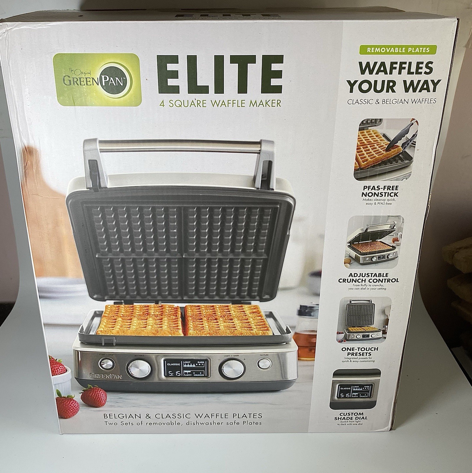GreenPan CERAMIC NONSTICK 4-SQUARE WAFFLE MAKER – Retails $430 – NEW & UNUSED