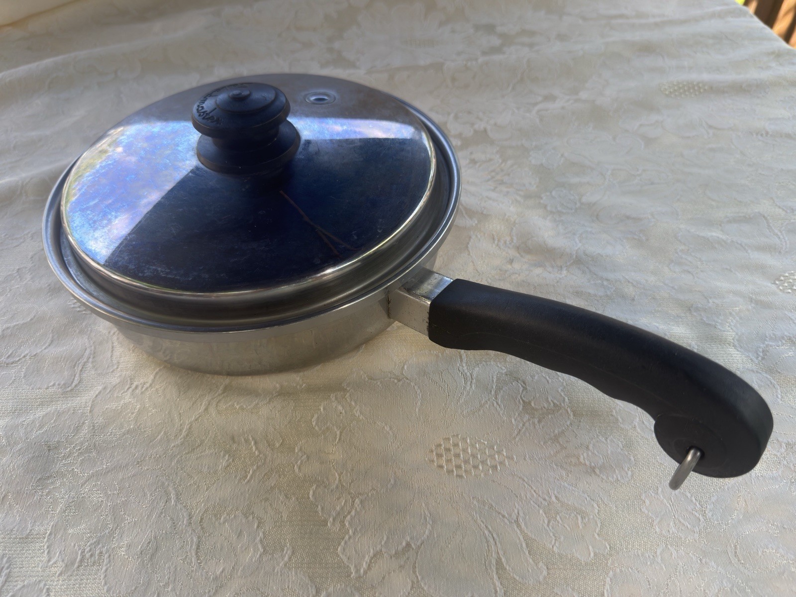 Saladmaster Stainless Steel 18-8 Tri-Clad 9 Inch Skillet with Vapo-Seal Lid