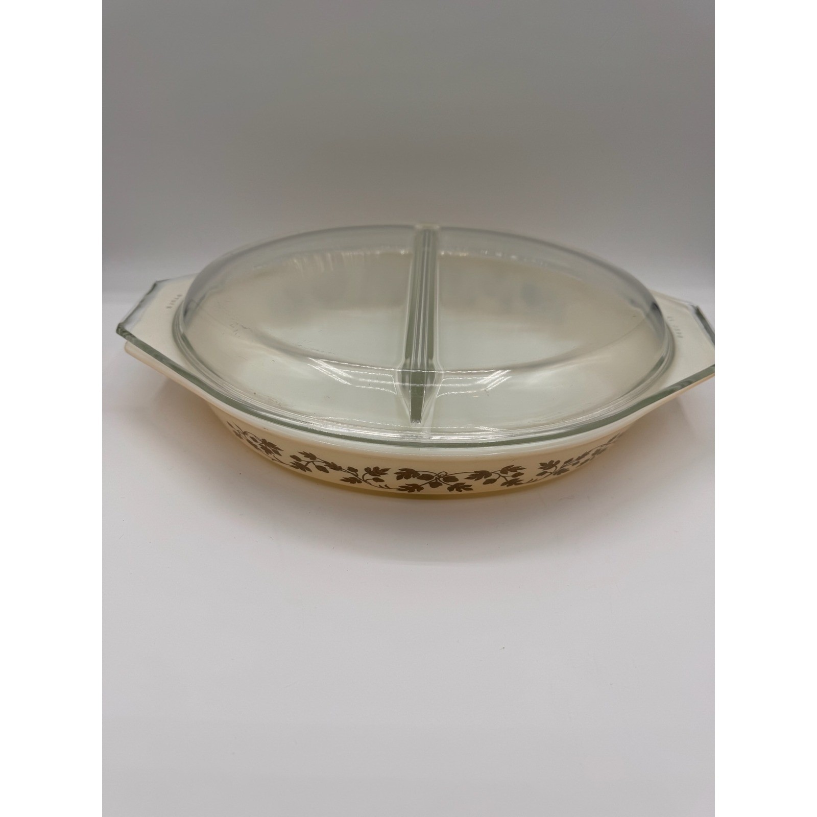 Pyrex Golden Acorn Divided Casserole Dish 1.5 QT 063 with Lid Vintage MCM Beige
