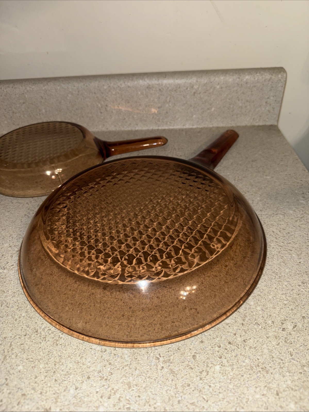 2 -Corning Ware Visions Amber Pyrex Glass 10 & 7″ Waffle Bottom Fry Pan Skillet