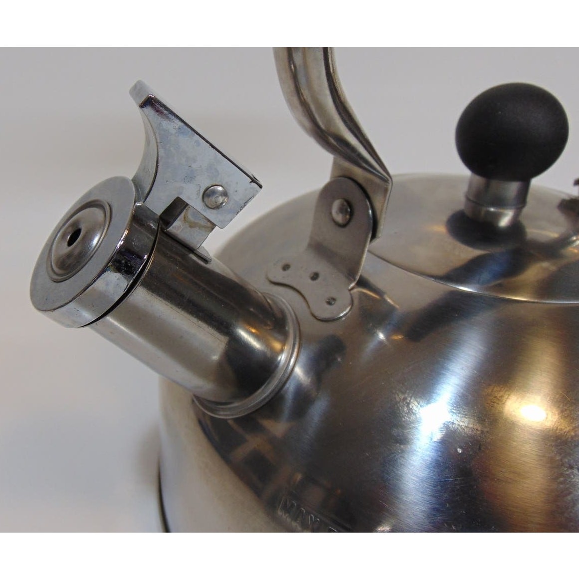 Whistling Tea Kettle Stove Top Stainless Steel Pot Water Coffee Boiling Silver