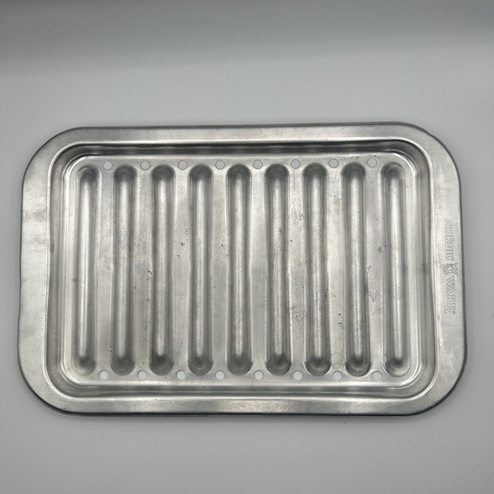 Nordic Ware Broiler Pan 14 3/4×9 3/4” – 1 Piece Only – Made in USA. B1