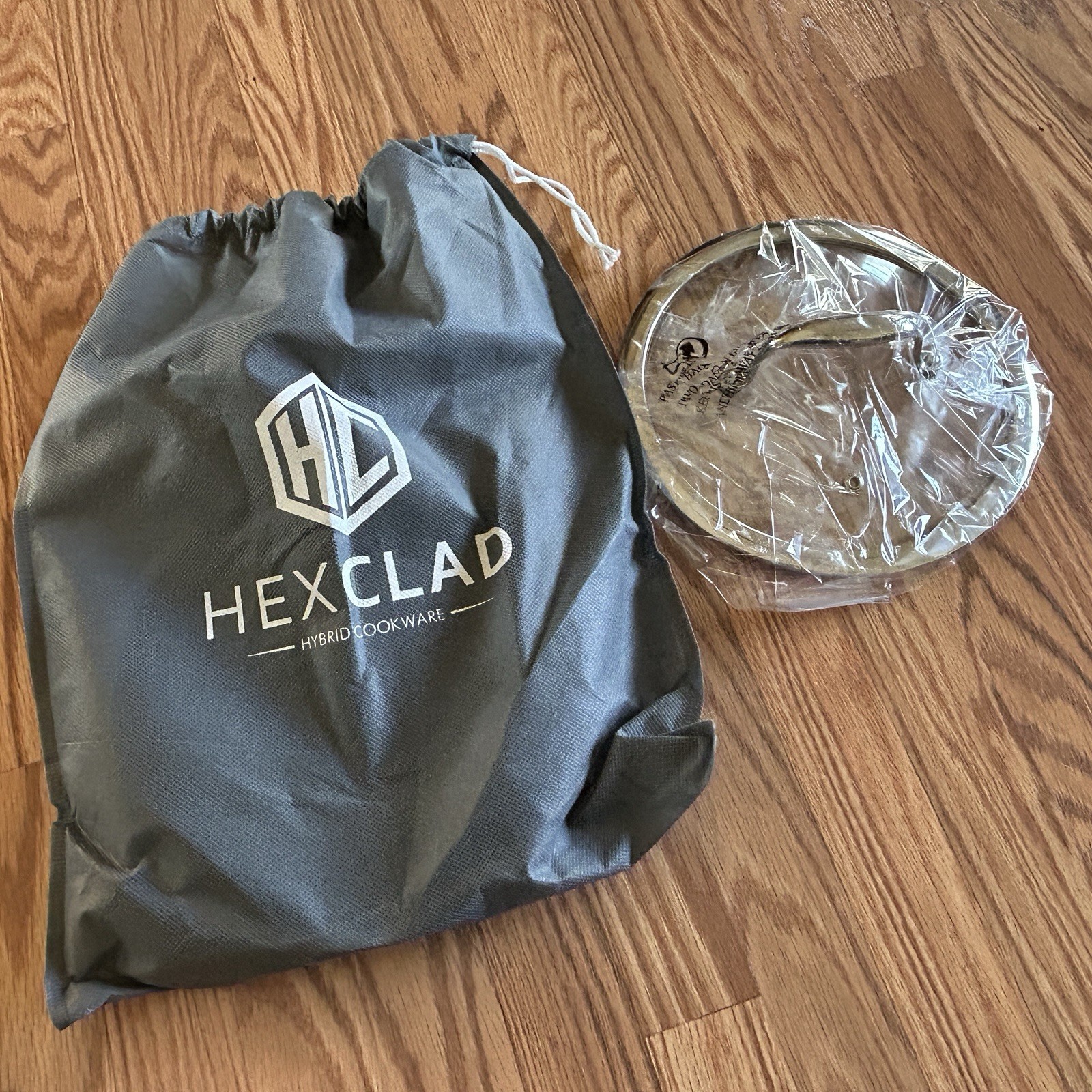 GENTLY USED HEXCLAD 8″ Fry Pan Hybrid Stainless Steel Frying Pan with Lid