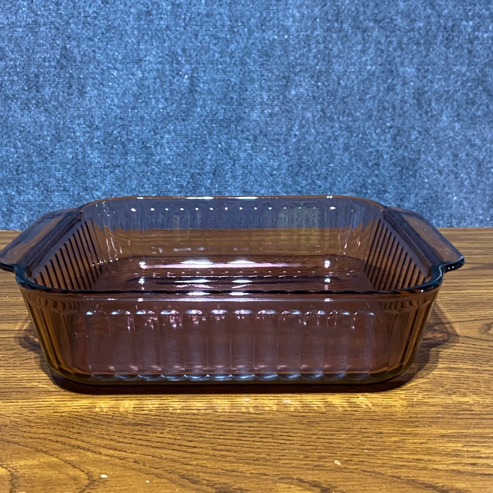 Pyrex Visions Cranberry 8x8x2 Square Baking Dish 2QT Ribbed Glass 222-S USA