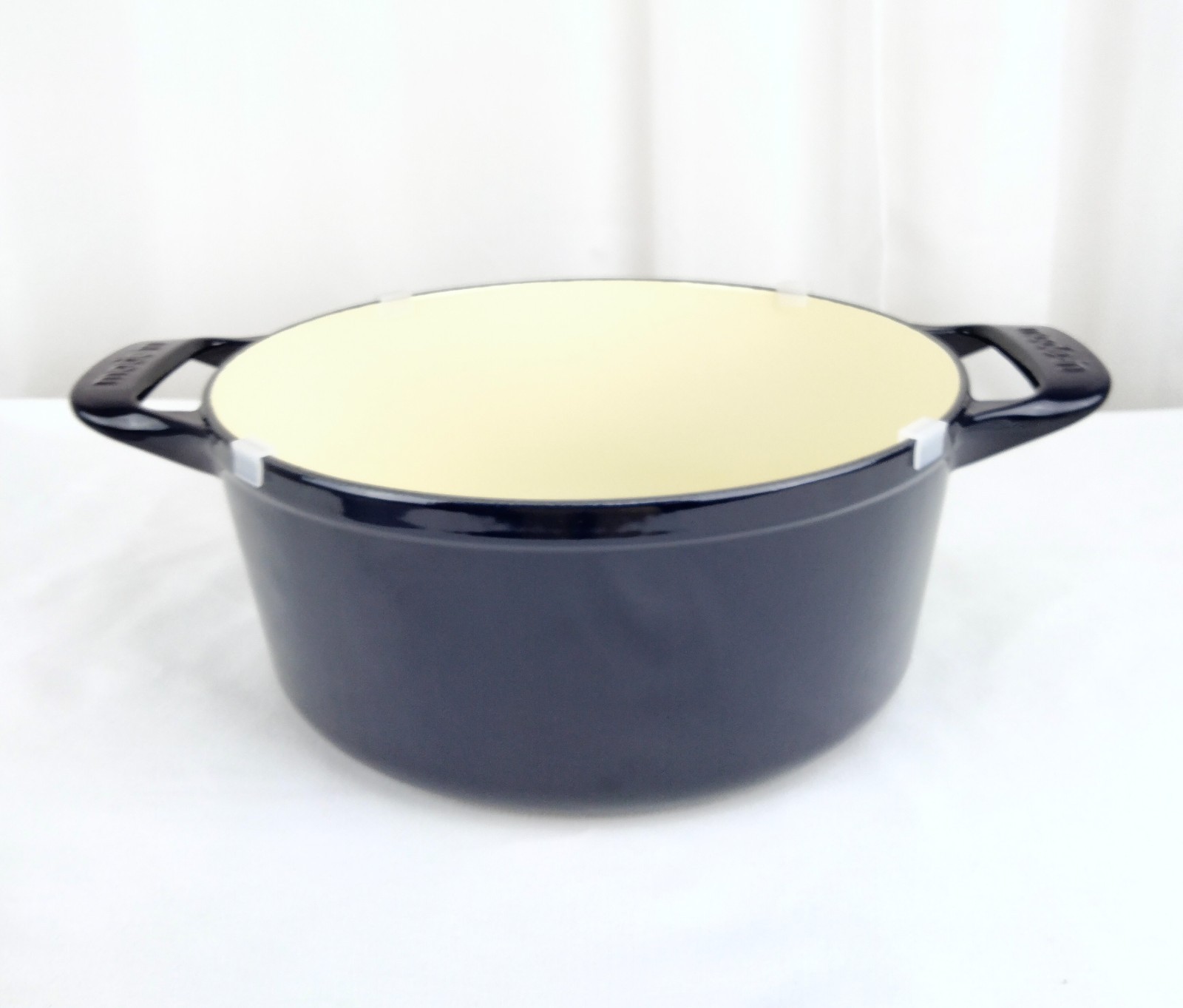 Made In France Dutch Oven 5.5 QT Enameled Cast Iron Harbor Blue
