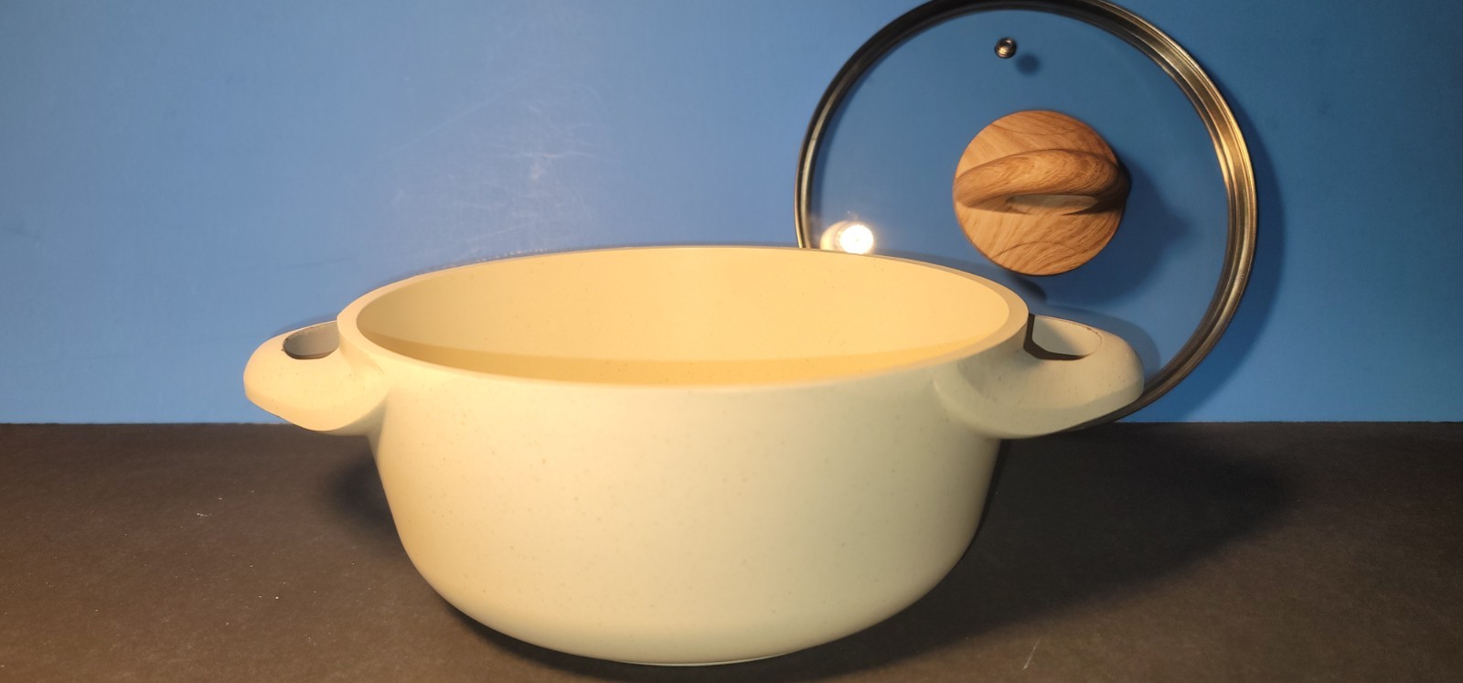USED Masterclass Premium Cookware Collection 8″ Casserole Pan Pot w/ Lid 2.4 qt