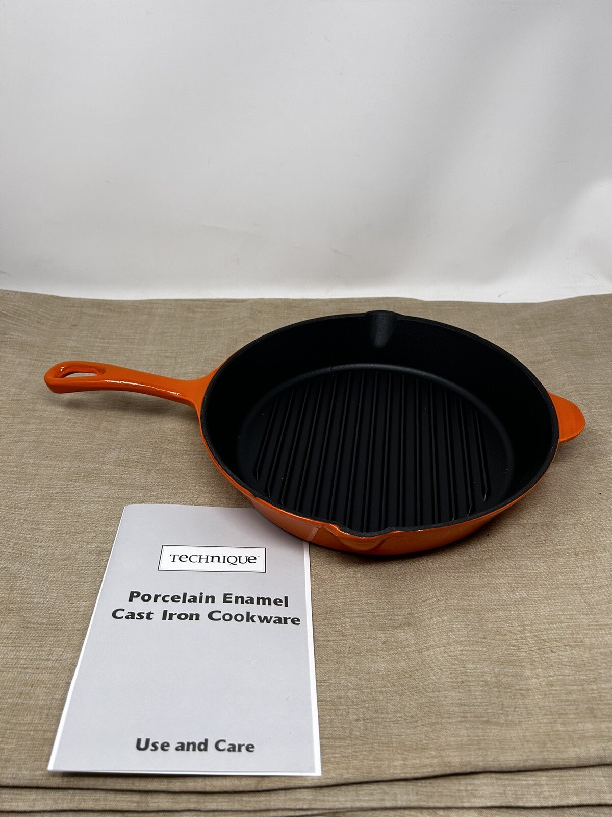 Technique Enamel Cast Iron 10″ Round Grill Pan-Orange