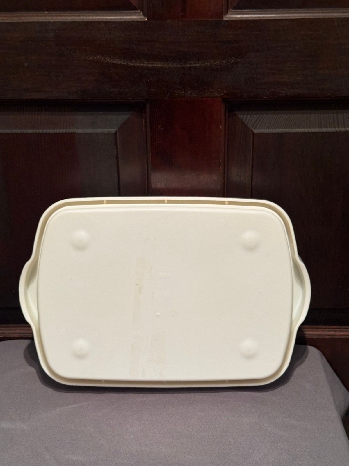 The Pampered Chef Divided Serving Tray with Lid