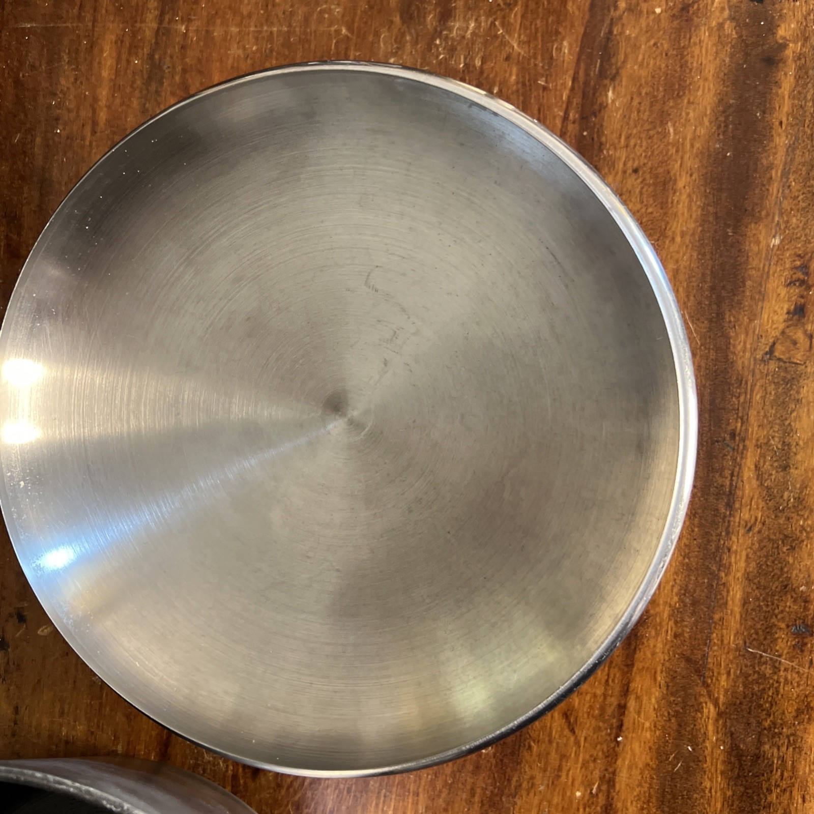 Circulon 2.5 Quart 2.4 L ~ Anodized Non-Stick Sauce Pan w/Lid ~Double Spout~READ