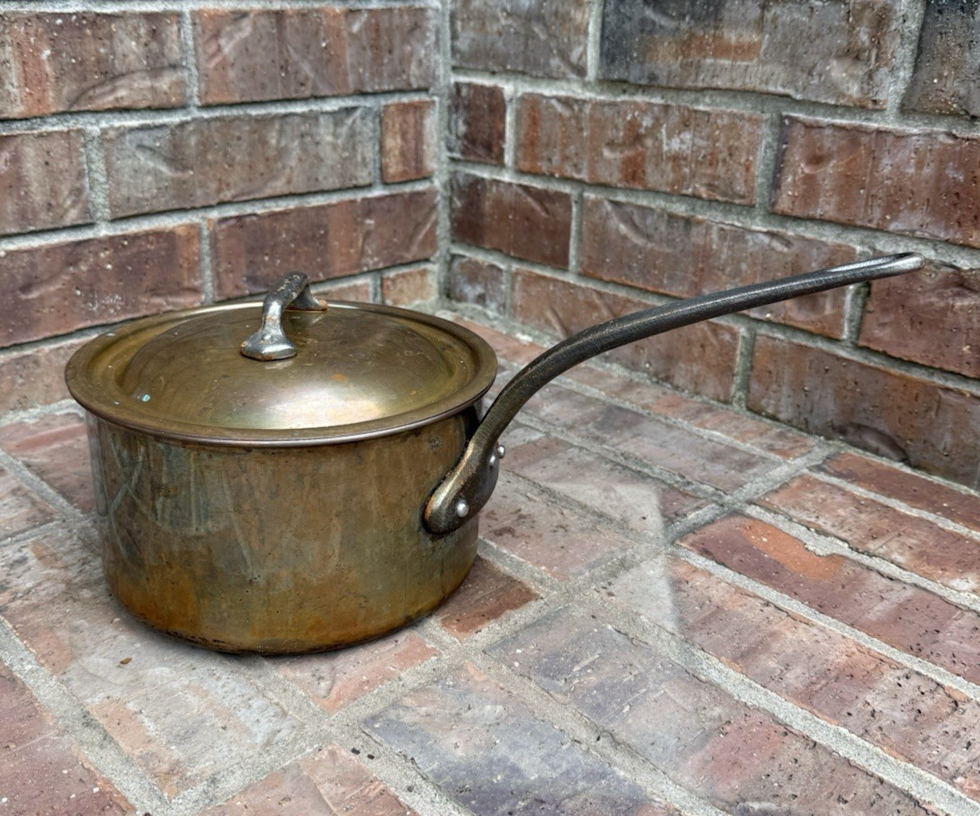 Copper 3.5 Qt Saucepan & Lid Steel Lining Made in France 5lbs 11oz 8″ Diameter