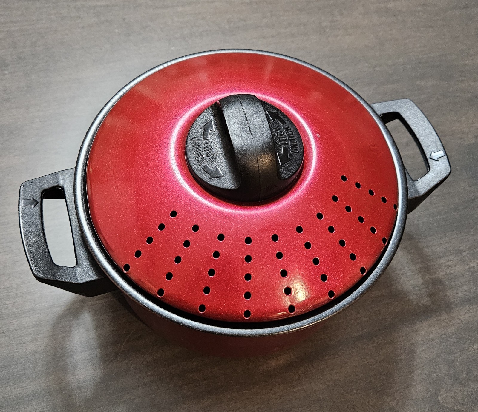 Steel Red Pasta Pot Strainer Lid Nonstick 7” Locking Lid