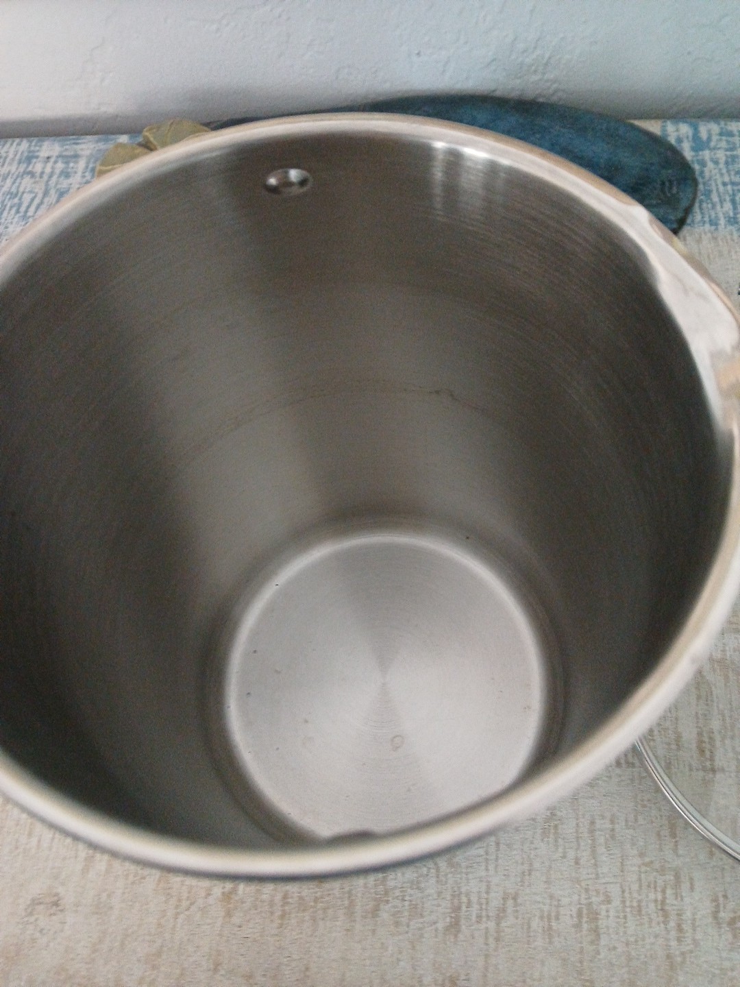 Steamer Pot w/ Basket & Lid – Stainless Steel Great Condition