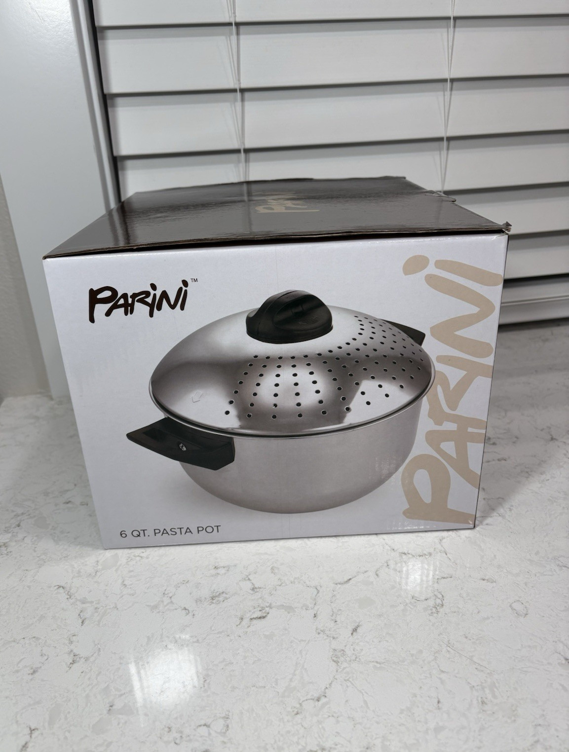 New Parini Pasta Pot 6 Quart Stainless Steel, Locking Lid w/ Strainer Holes NIB