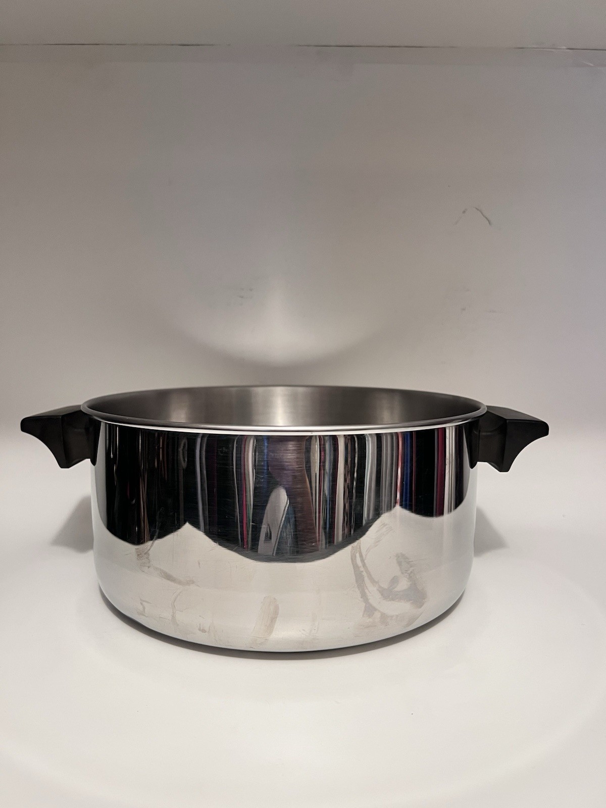 Vintage 1801 Revere Ware 4.5 Quart 4.5 Liter Stock Pot No Lid Small Dent