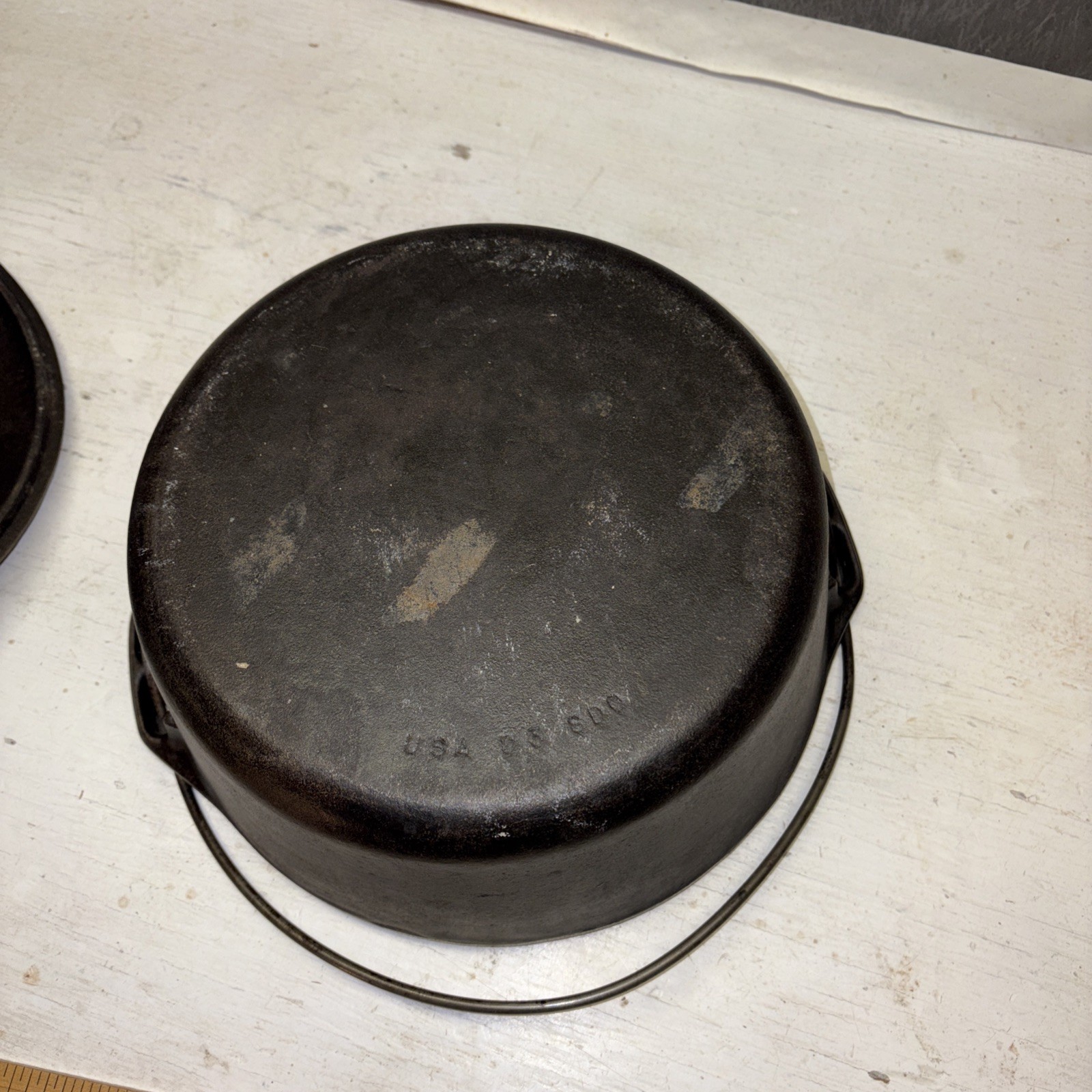 LODGE 10 1/4 #8 DO USA D3 Cast Iron Dutch Oven self basting lid 5 quart