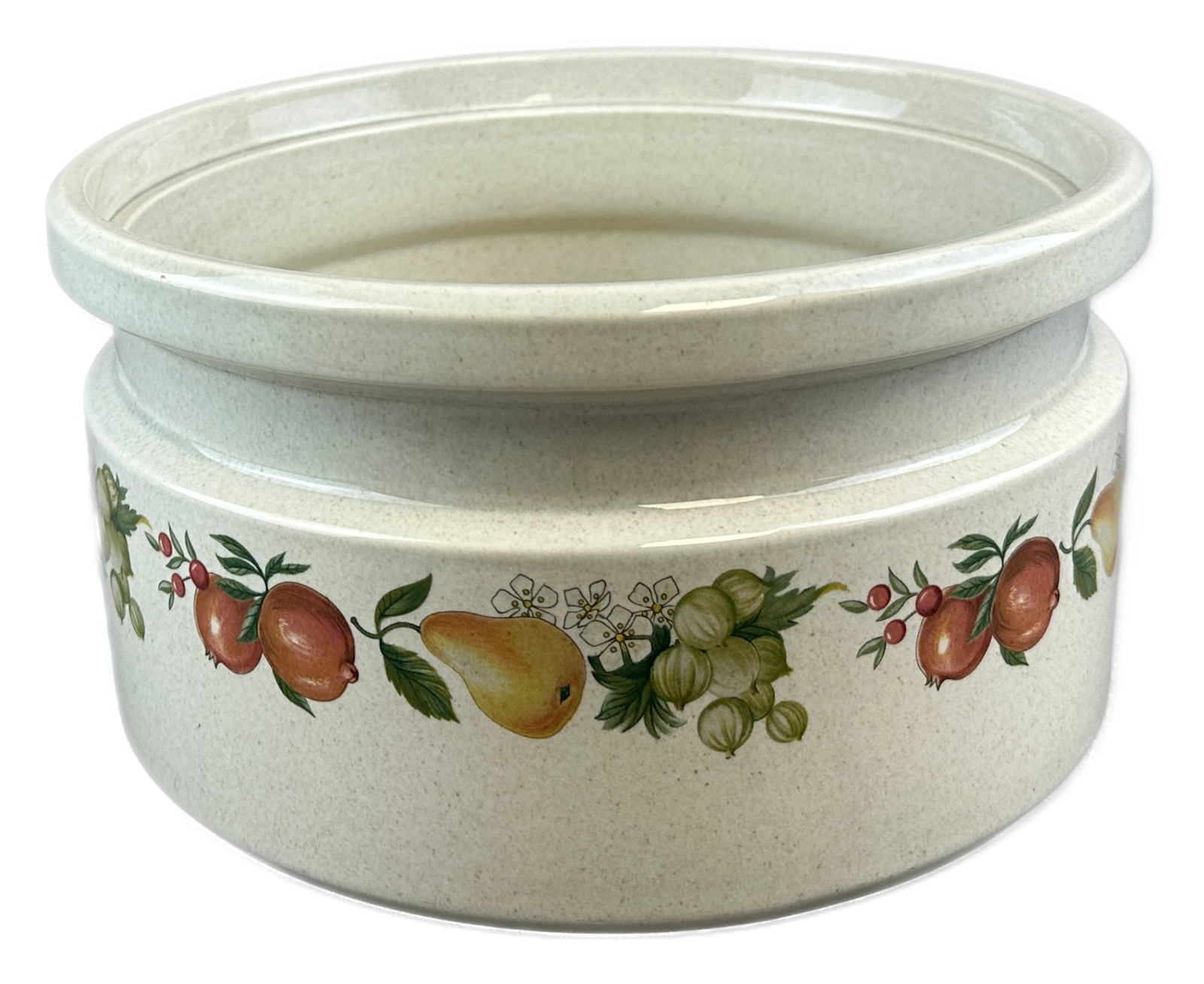 Wedgwood Quince Casserole 3.5 Qt Oven to Table England