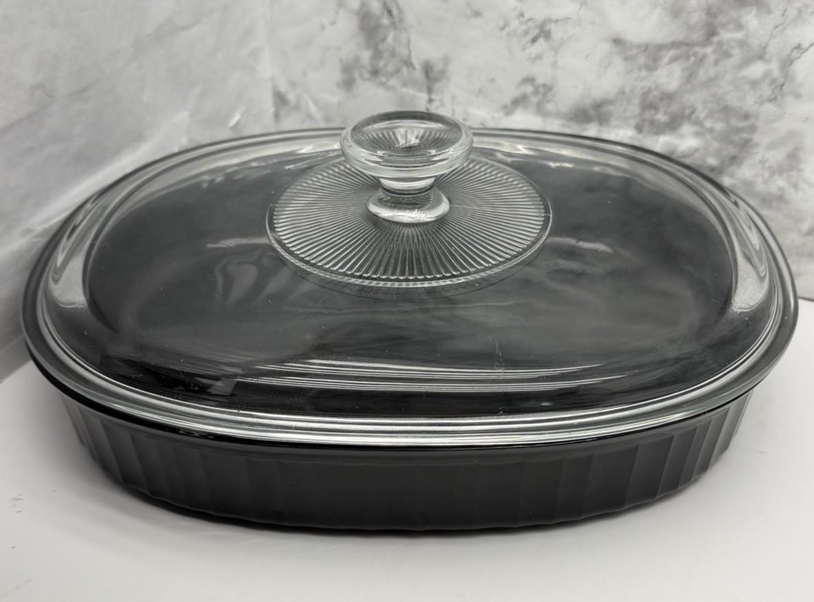 Corning Ware Casserole Dish 1.8L Black French Ribbed Oval W/Pyrex Clear Lid
