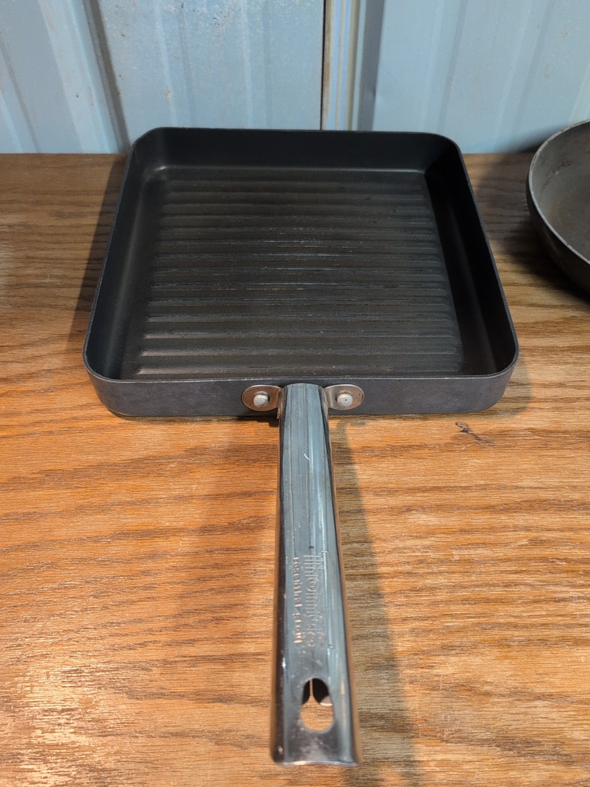 Thomas Rosenthal Hard Anodized Teflon Non Stick Square Grill Pan & Sliver Stone