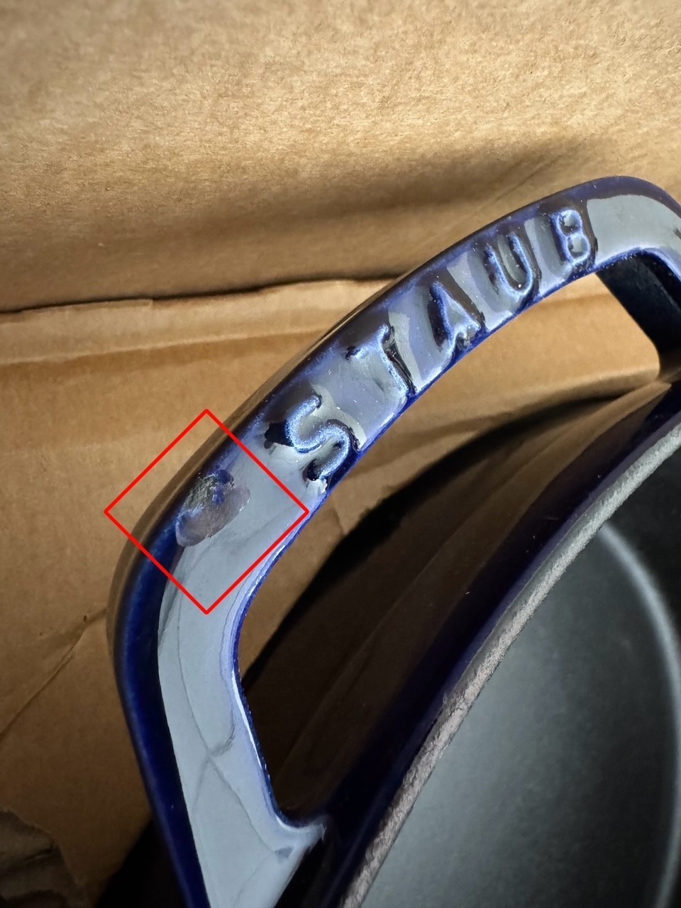 STAUB Cast Iron 7-qt Round Cocotte (Dark Blue)