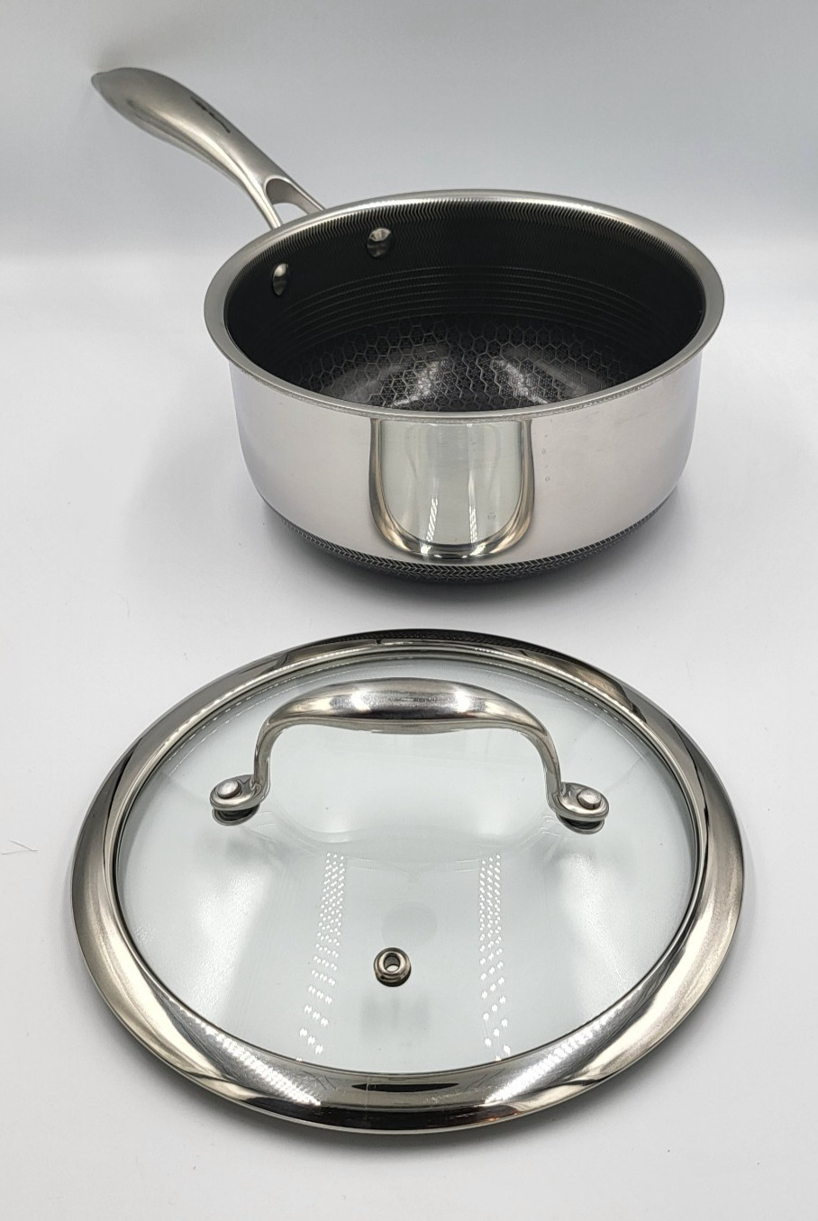HexClad 2-QUART SAUCEPAN with LID 2 QT Hybrid Non Stick Pot -Used Good Condition