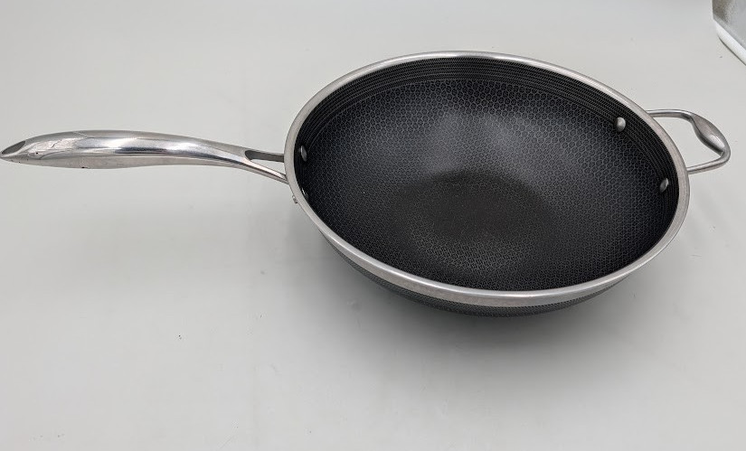 HexClad 12″ WOK 12-Inch Hybrid Nonstick Pan – NO Lid – Used